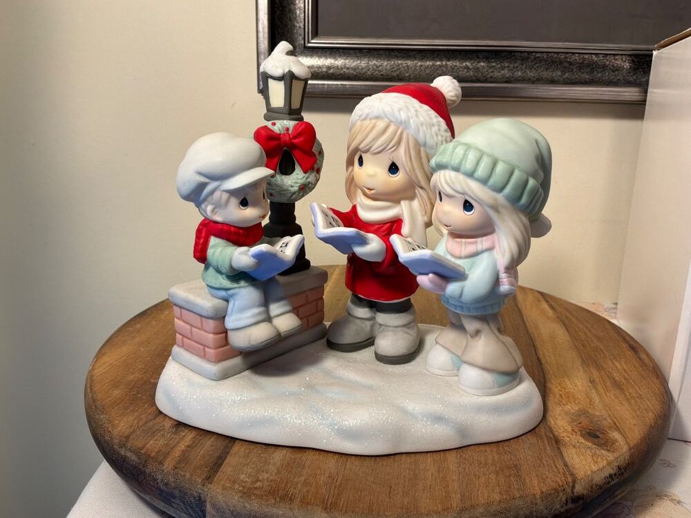Precious Moments Here We Come A-Caroling Figurine #0090 of 3,000